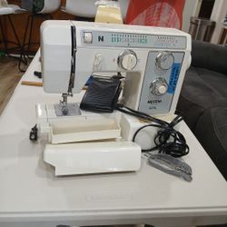 Necchi Royal Dewing Machine 