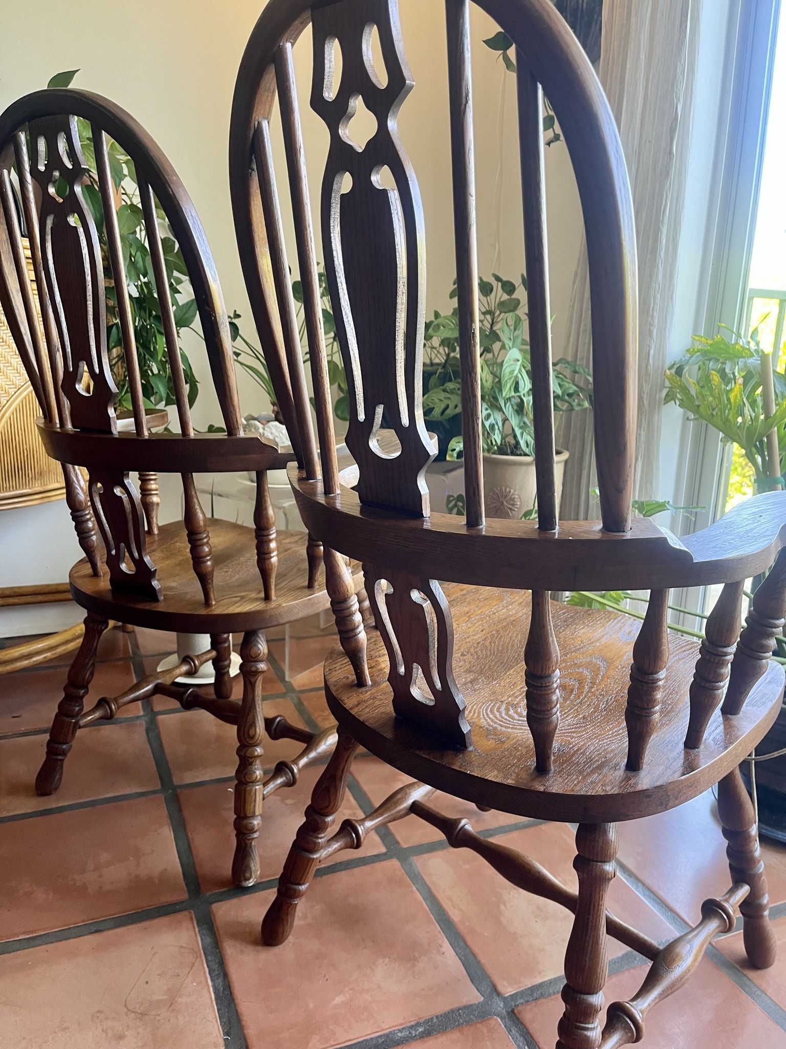 Set Of 2 Vintage Dining Chairs