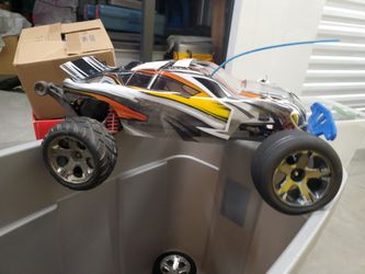 Traxxas Rustler VXL