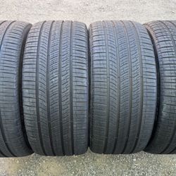Pirelli SET 255/45/19   (4) Tires