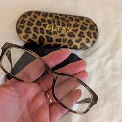 Guess Glasses, Hardshell Case & Cleaning Cloth