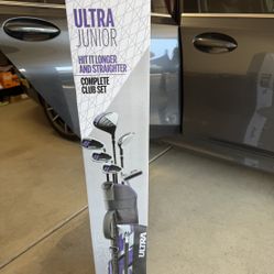 Brand New Wilson Ultra Junior Girls RH Complete Club Set of 7 Age 11-14 