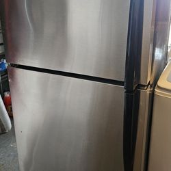 STAINLESS STEEL SMALL STUDIO OR APARTMENT TOP FREEZER REFRIGERATOR.....$ 200