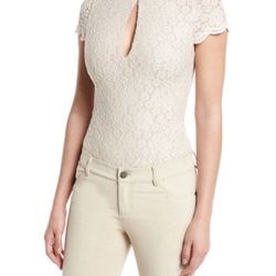 Alice + Olivia Marita Floral Lace Cap Sleeve Bodysuit in Champagne Size M