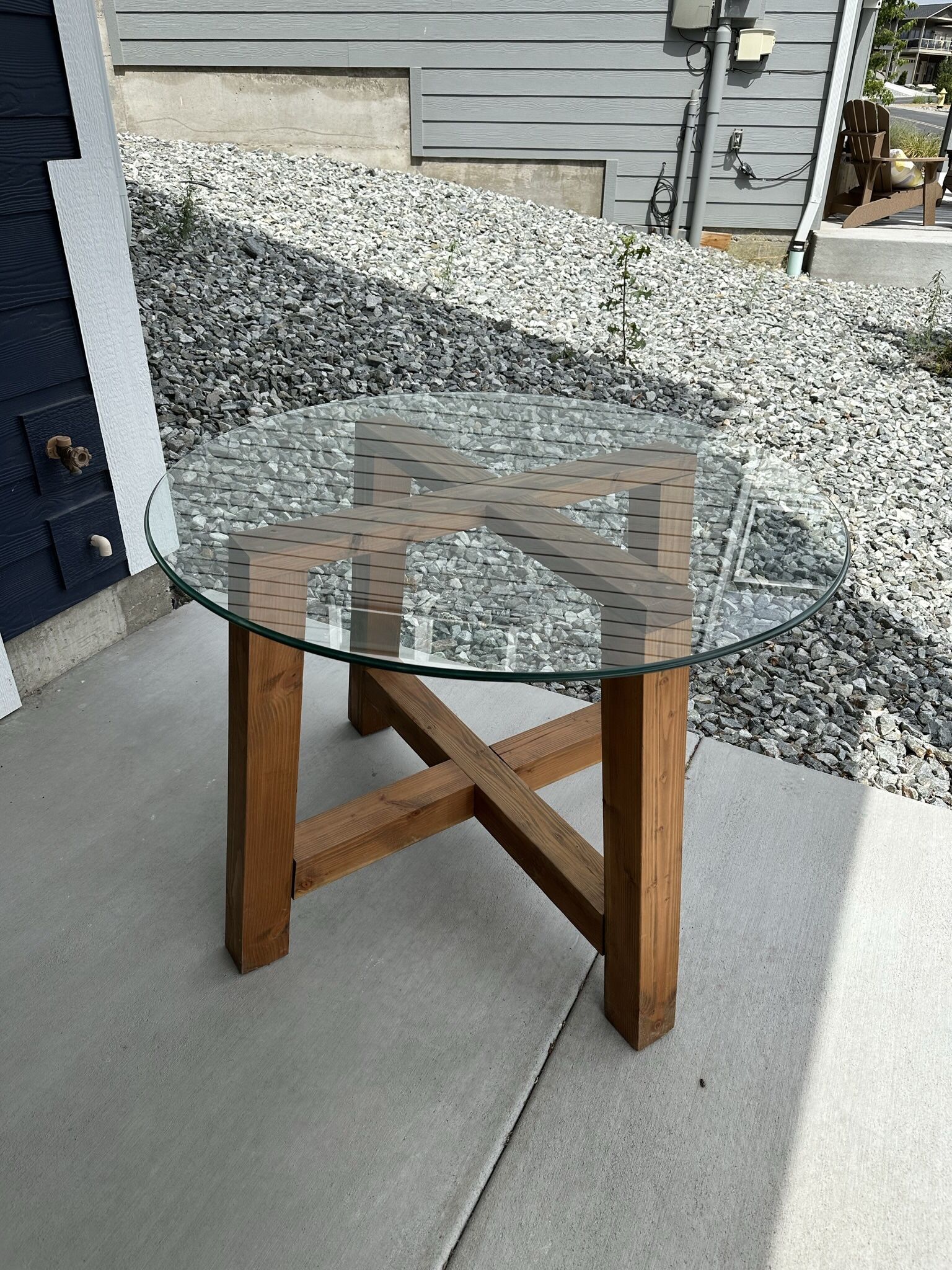 Dining Table (price reduced)