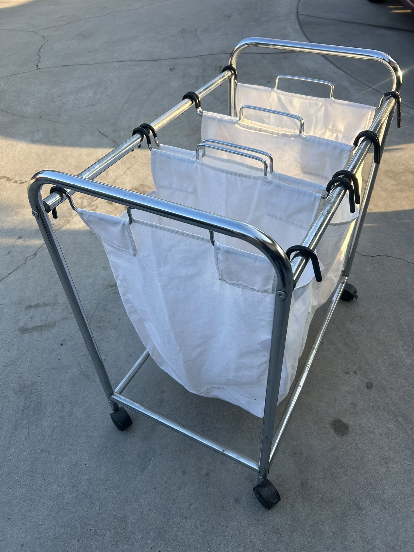 Loundry Cart