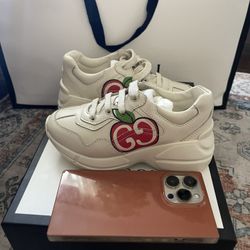 Gucci GG Apple Children’s Sneakers