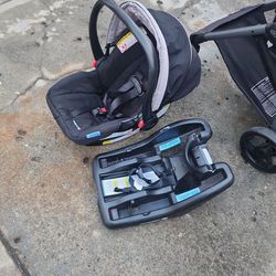 Graco SnugRider Car Seat And Base