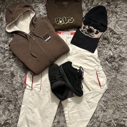 Y2K Outfits For Sale Yardsale Saturday - Sunday 2/8-9/25