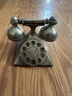 International Silver Co. Telephone Salt and Pepper shakers