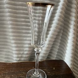 Mikasa Jamestown Gold Trimmed Fluted Champagne Glasses