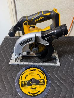 Dewalt 20V XR Cordless Brushless 6-1/2 in. Sidewinder Style Circular Saw (Tool Only)