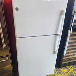 Amazing Ge 33 Inch Top Freezer Refrigerator 21.9 Cu Ft 