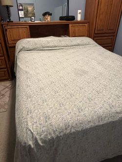 Queen bed