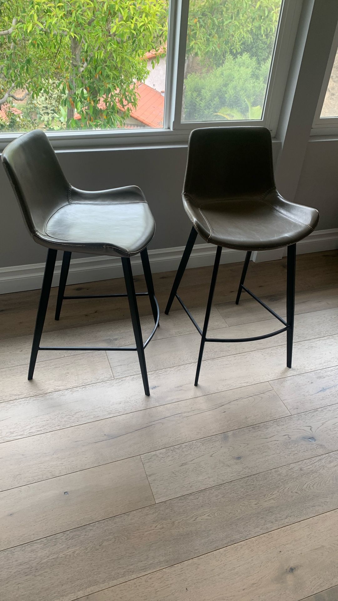 4 x Bar Stools