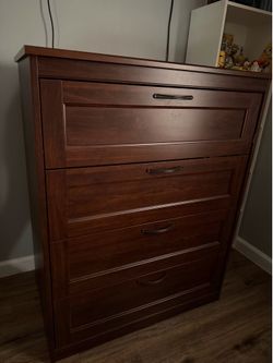 Songesand 4 drawer dresser