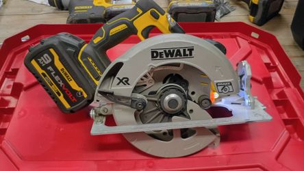 DeWalt 7.25 circular saw