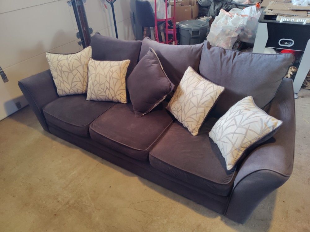 Couch/Sofa
