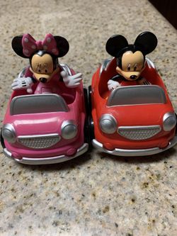 Minnie & Mickey Mouse In Their Own Cars
