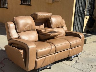 Leather Couch Recliner with sound, heat, massage, usb charging - 1 year old - delivery available