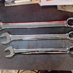 NEW  SNAP ON 1-1/2, 1-1/4, 1-1/8 BOX END WRENCHES 