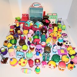 large lot of Shopkins figures and accessories 