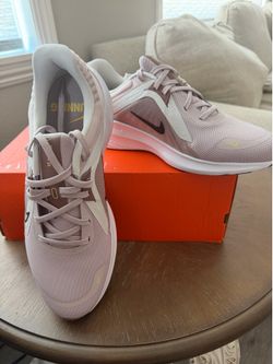 Women’s Nike Quest 5