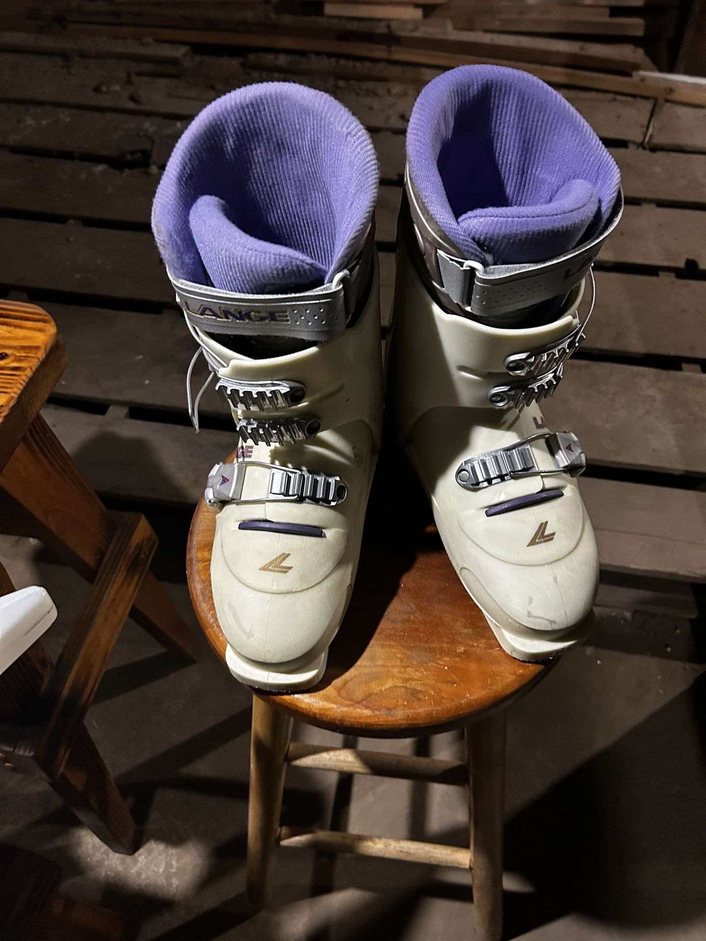 Snow board boots
