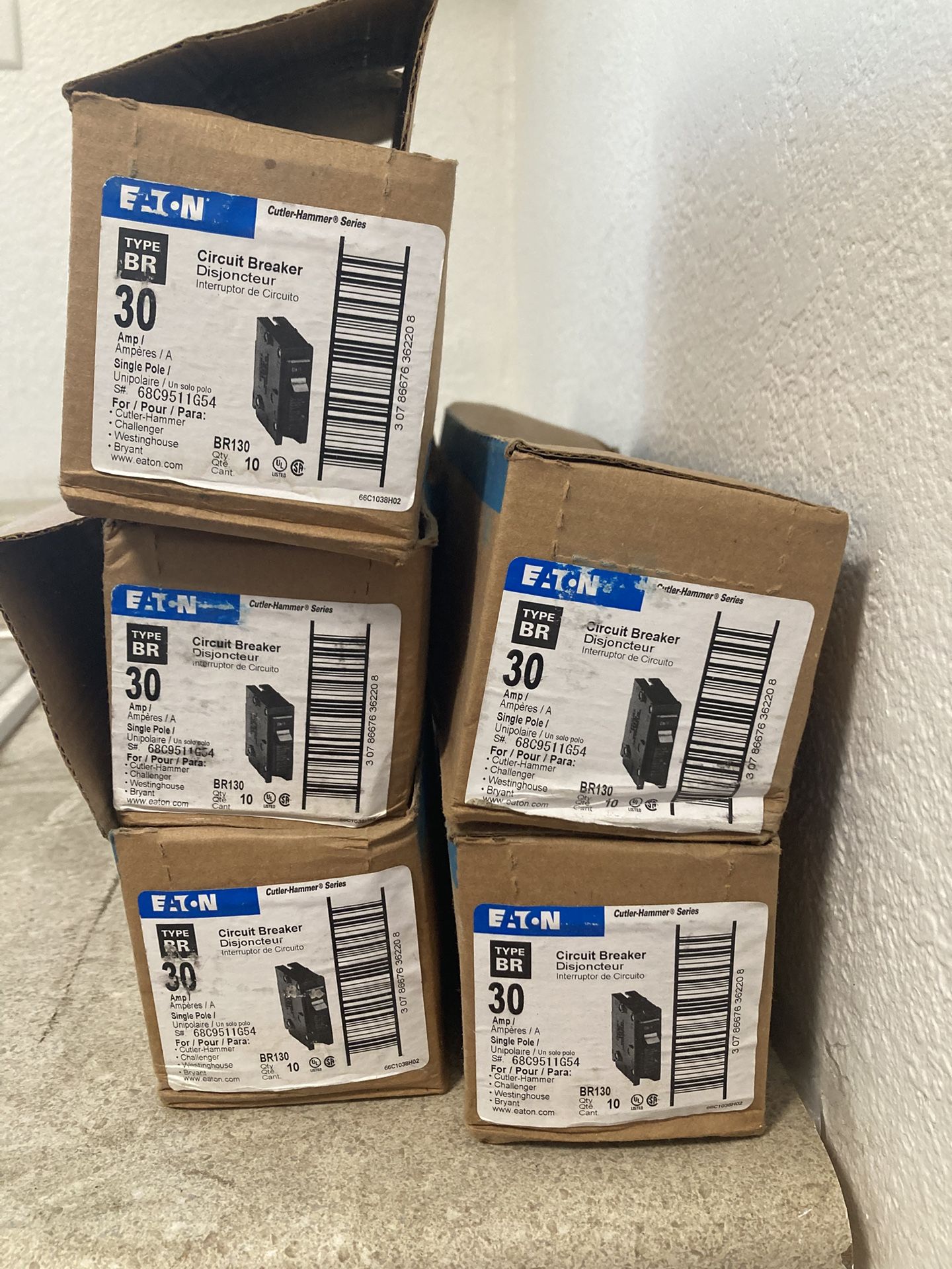 E-T-N 30 amp circuit breaker