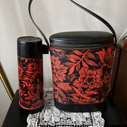 Aladdin Thermos And Bag