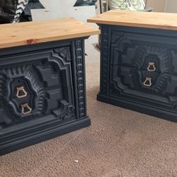 Set Of 2 Nightstands / Side Tables / End Tables