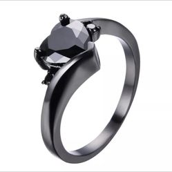 Luxury Women's Heart Shaped Black Cubic Zirconia Black Gold Ring Jewelry Size 8