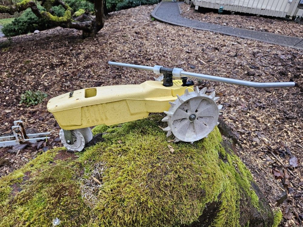 Nelson Cast Iron Traveling Sprinkler