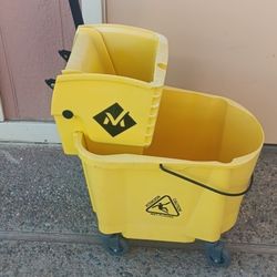 Mop Bucket 