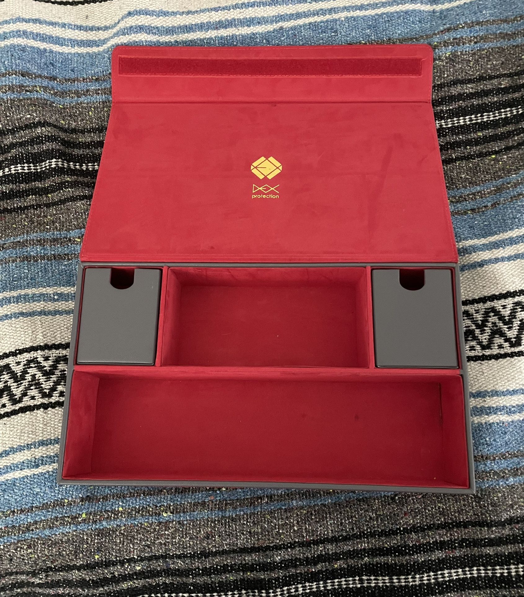 Dex Protection Supreme Game Chest MTG TCG