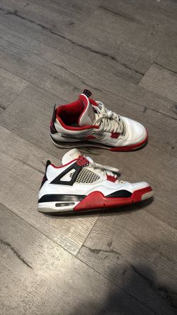 Air Jordan 4 Fire Red