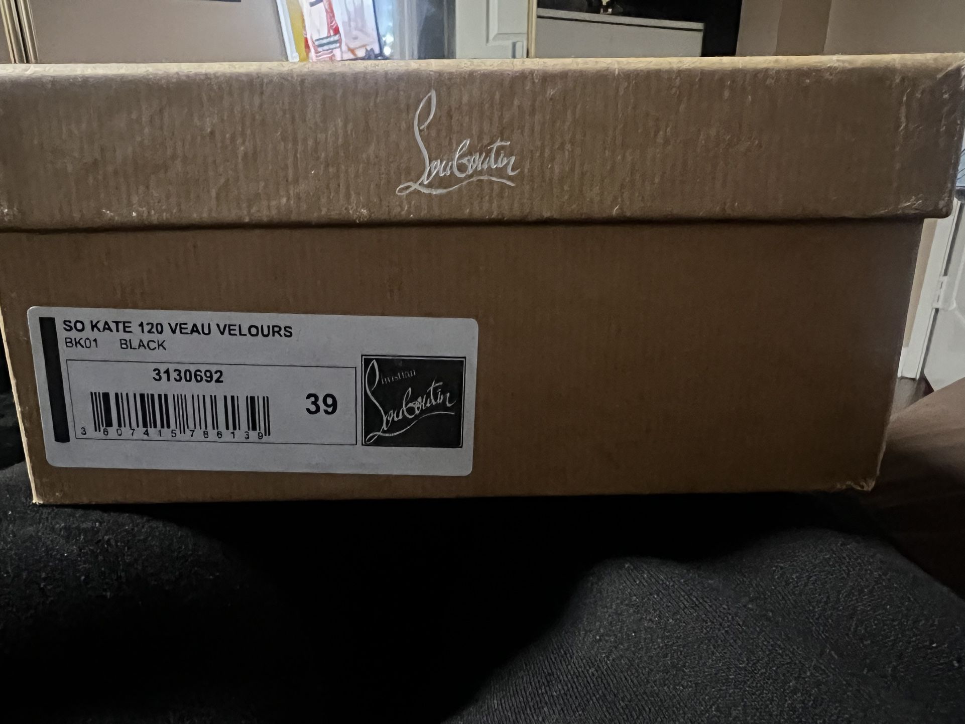 Christian Louboutin - So Kate