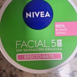 Nivea 5en Uno