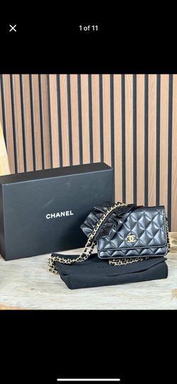 Small Chanel Wallet On Chain