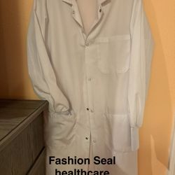 Lab coat Size XS ( Palm coast ) 