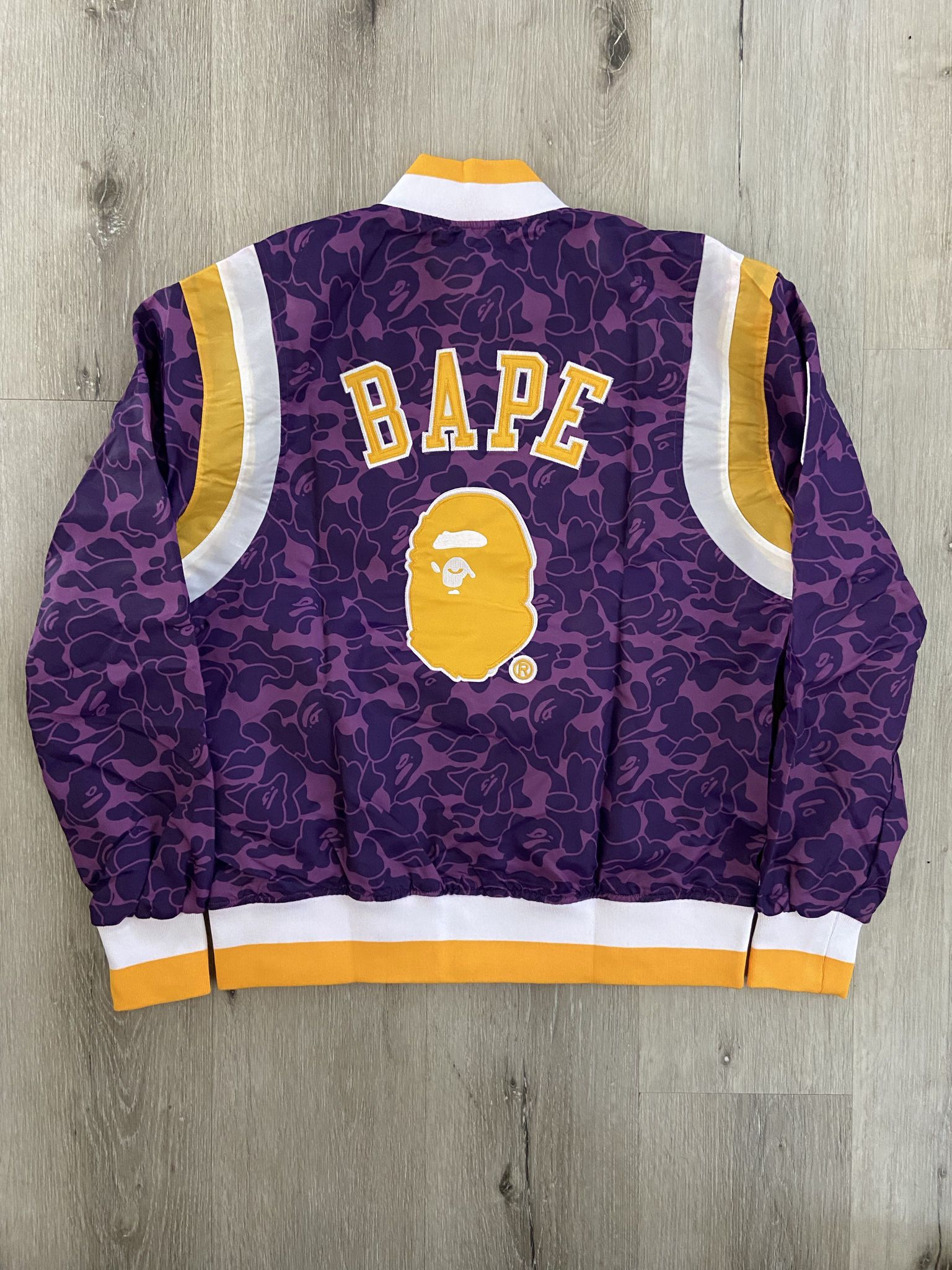 Lakers camo jacket BAPE #NBA #LAKERS #BAPE #HIPHOP #LA - Depop
