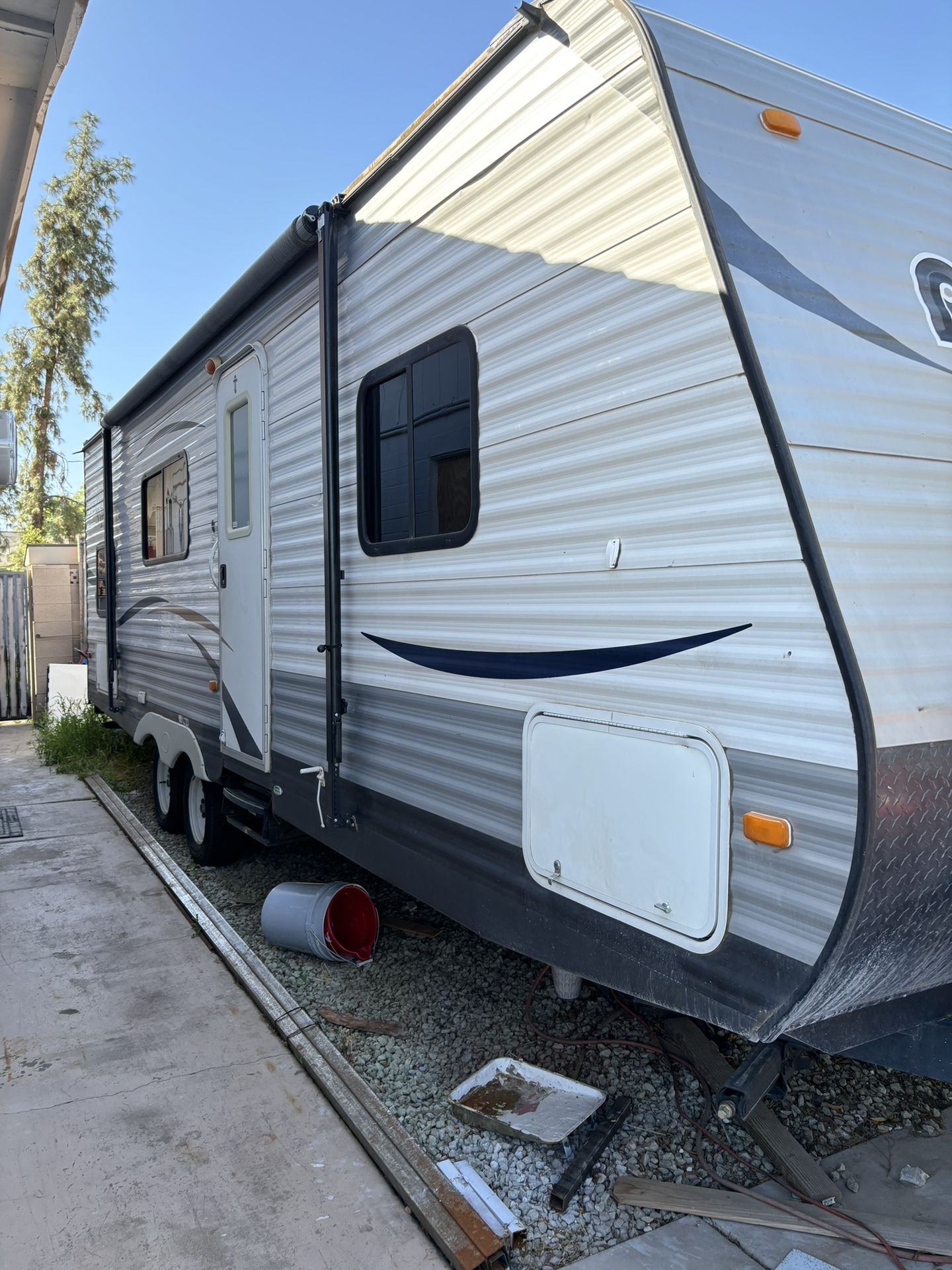 25ft prowler trailer