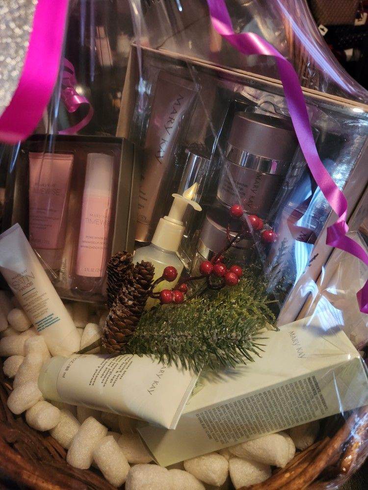 Mary Kay Beauty Gift Basket