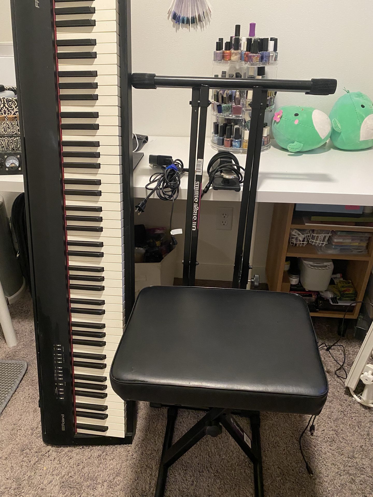 ROLAND FP30 weighted keyboard piano