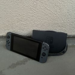 Black Nintendo Switch 