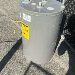 28 Gallon Rheem Electric Water Heater