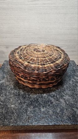 Vintage Woven Wicker Nesting Basket