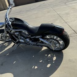 2002 Harley Davidson V - Rod