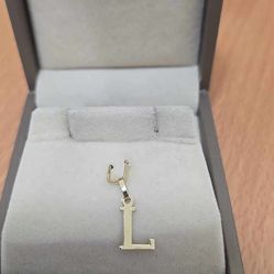 18k Saudi Gold Pendant 