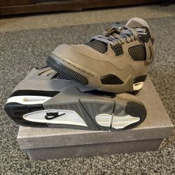 Jordan Retro 4